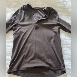 Men’s large lululemon long sleeve shirt